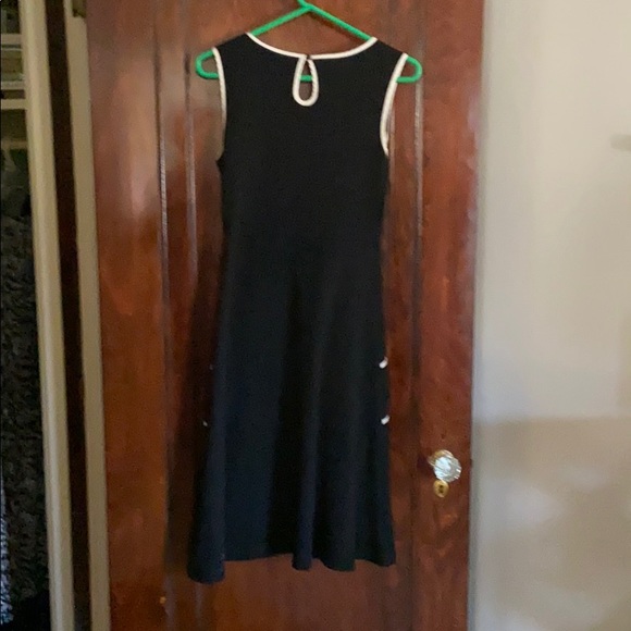 Dress with Pockets! - Picture 2 of 2